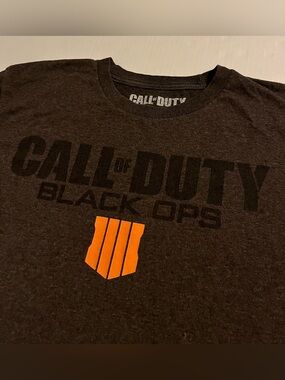 Call Of Duty Black Ops 2018 OFFICIAL Video Game T-Shirt LARGE Xbox PlayStation